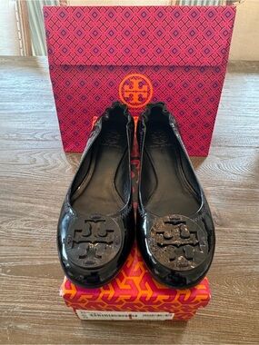 Tory Burch Reva Black Patent Leather Ballet Flats Shoes.Worn Once.Box & Gift Bag